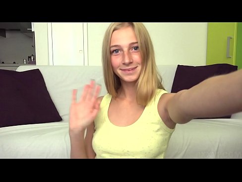 ❤️ Když se nudím, líně masturbuji svou růžovou kundičku ❤❌ Ruské porno u nás ☑